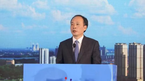 市委书记的震撼演讲：不努力，听到的永远是别人的好消息！